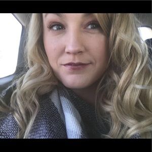 Meet your Posher, Amy